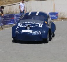 Yozgat Bozok Üniversitesi öğrencileri sürücüsüz elektrikli prototip araç tasarladı