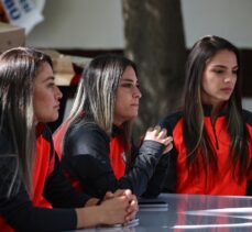 ABB FOMGET Kadın Futbol Takımı basınla buluştu