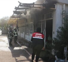 Adana'da mesleki eğitim merkezinde çıkan yangın hasara yol açtı