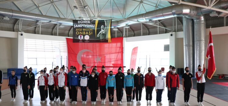 Aerobik Cimnastik Kulüplerarası Türkiye Şampiyonası Manisa'da başladı