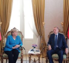 Almanya Başbakanı Merkel, Cumhurbaşkanı Erdoğan ile görüşme için Huber Köşkü'ne geldi