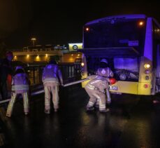 Avcılar'da kaza yapan halk otobüsündeki 4 yolcu yaralandı