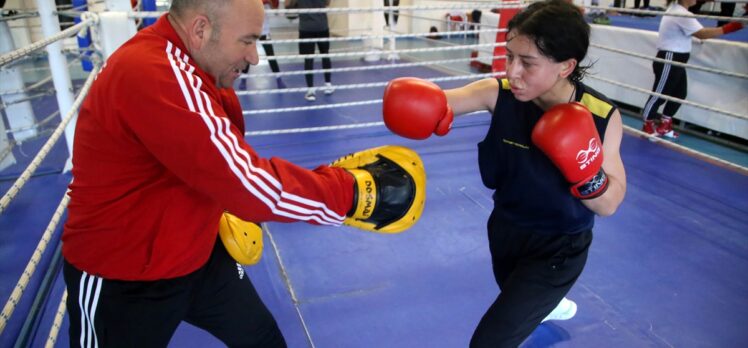 Avrupa Şampiyonası'na katılacak Genç Kadınlar Boks Milli Takımı belirlendi