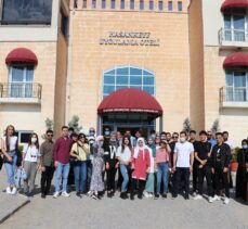 Batman'da okuyan yabancı uyruklu üniversite öğrencileri Hasankeyf'i ziyaret etti