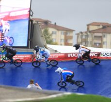 BMX Süper Kross Dünya Kupası 6. tur yarışları başladı