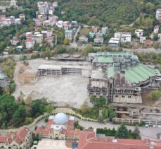 Bursa'da kentin silüetini bozan binalar yıkılıyor
