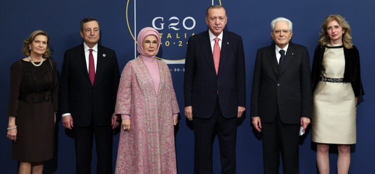 Cumhurbaşkanı Erdoğan, İtalya Cumhurbaşkanı Mattarella'nın G20 liderleri onuruna verdiği yemeğe katıldı