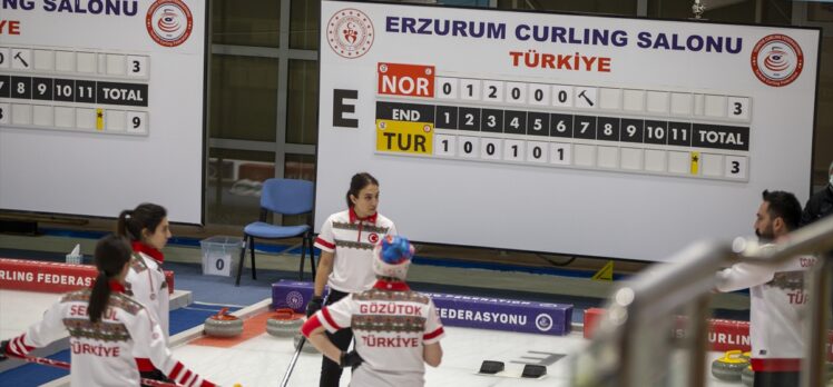 Curlingde hedef zoru başarıp 2022 Kış Olimpiyatları'na katılmak