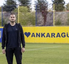 Eren Derdiyok'un hedefi MKE Ankaragücü'yle tekrar Süper Lig