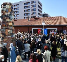 Eskişehir'de Kovid-19 salgınında ölen sağlık çalışanları için yaptırılan anıt açıldı