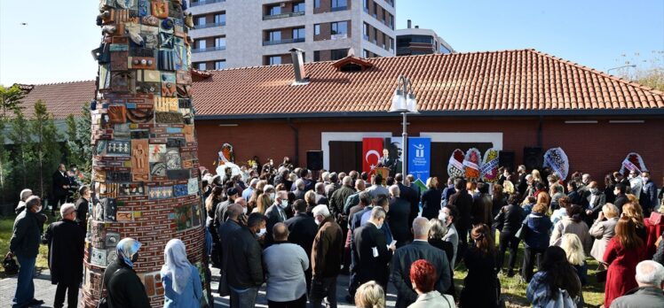 Eskişehir'de Kovid-19 salgınında ölen sağlık çalışanları için yaptırılan anıt açıldı