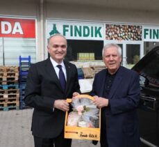 Fenerbahçe'nin eski başkanı Aziz Yıldırım, Düzce'de isminin verildiği bulvarı gezdi