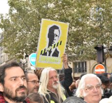 Fransa'da hükumetin sosyal politikalarına karşı grev ve gösteriler düzenlendi