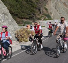 Hatay'da Türk ve Suriyeliler “kardeşlik için pedalla” sloganıyla bisiklet sürdü