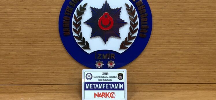İzmir'de modeme gizlenmiş 43,94 gram uyuşturucu ele geçirildi