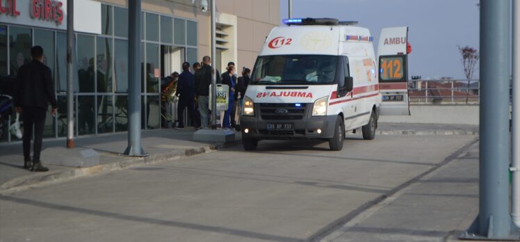 Kırklareli'nde diyaliz hastalarını taşıyan minibüs devrildi, 7 kişi yaralandı