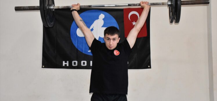 Milli halterci Yusuf Fehmi Genç'in hedefi olimpiyat altın madalyası
