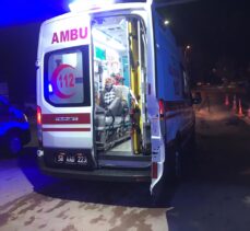 Sivas'ta tur midibüsünün devrilmesi sonucu 1 kişi öldü, 24 kişi yaralandı