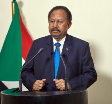 Sudan Başbakanı Hamduk: “Geçiş dönemini tehdit eden ağır siyasi kriz yaşıyoruz”