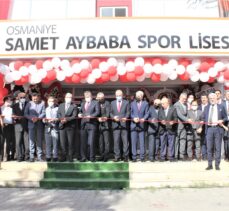Teknik Direktör Samet Aybaba, isminin verildiği spor lisesinin açılışına katıldı