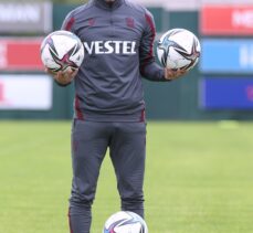Trabzonspor'un genç oyuncusu Abdülkadir Ömür: “Liderliğin keyfini sürüyoruz”