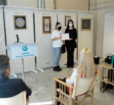 YEE'nin Bosna Hersek'te “Çevrimiçi Türkçe Konuşma Kulübü”nü tamamlayanlara sertifika