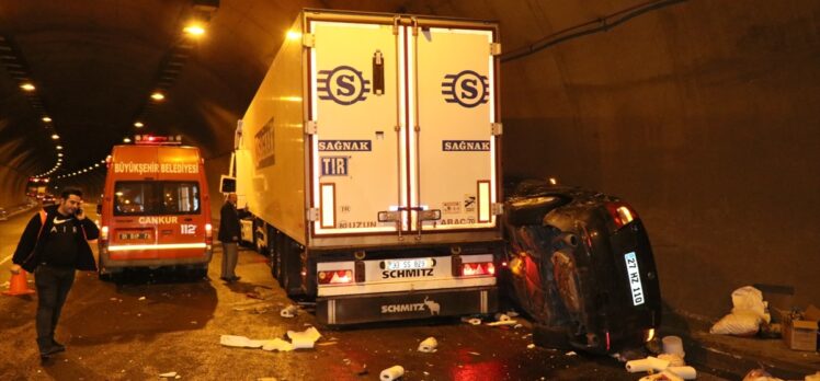 Adana’daki trafik kazasında 3 kişi yaralandı