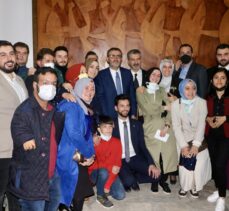 AK Parti Grup Başkanvekili Ünal, Trabzon'da gençlerle bir araya geldi: