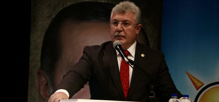 AK Parti'li Akbaşoğlu, partisinin İl Danışma Meclisi Toplantısı'nda konuştu: