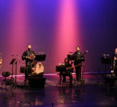 Antalya'da Anadolu Nefesli Beşlisi “Divan-ı Yunus” konserini seslendirdi