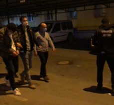 Aydın'da kovalamacayla yakalanan aracında tavanında 2,5 kilogram uyuşturucu bulundu