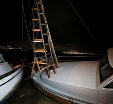 Gemlik Körfezi'nde metrelerce yükselen dalgalar balıkçı teknelerini batırdı