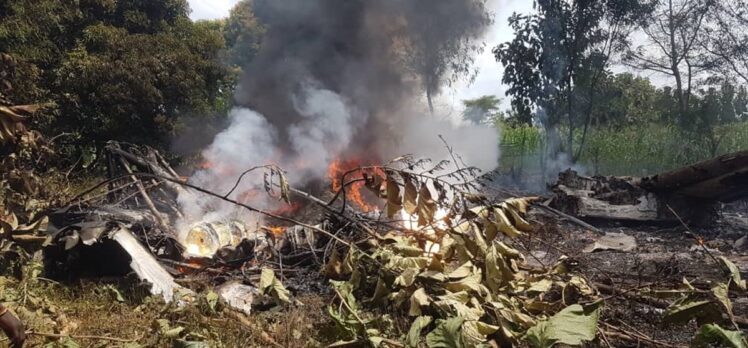 Güney Sudan’da Antonov An-26 tipi kargo uçağı düştü: 5 ölü