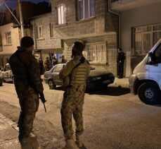 İzmir'de çocukları ve karısını rehin alan kişiyi özel harekat etkisiz hale getirdi