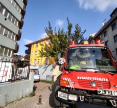 Kadıköy'de elektrik sobasından çıkan yangında bir kişi hayatını kaybetti
