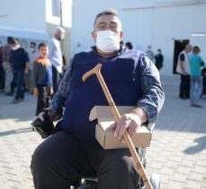 Kahramanmaraş'ta ihtiyaç sahibi Suriyelilere tekerlekli sandalye yardımı