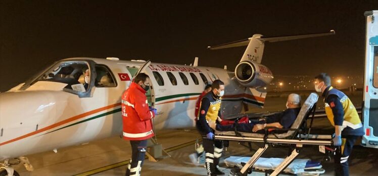 Kayseri'de nefes almakta zorlanan hasta ambulans uçakla İstanbul'a gönderildi