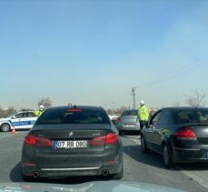 Konya ve Aksaray'da etkili olan kum fırtınası trafikte aksamaya neden oldu