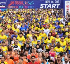 Lübnanlılar, başkent Beyrut'ta düzenlenen maratonda “umut” için koştu