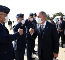 Milli Savunma Bakanı Akar, Kayseri Büyükşehir Belediyesini ziyaret etti