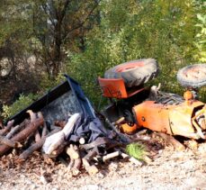 Muğla'da devrilen traktördeki baba ile oğlu yaşamını yitirdi