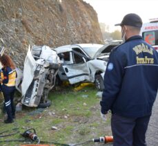 Muğla'da kamyonetle çarpışan otomobilin sürücüsü öldü
