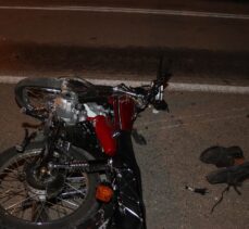 Osmaniye'de hafif ticari araçla çarpışan motosikletin sürücüsü öldü