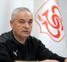 Sivasspor Teknik Direktörü Çalımbay takımına güveniyor: