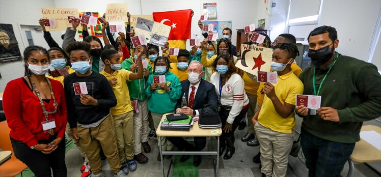 Türkiye, Yunus Emre Enstitüsünün organizasyonuyla Washington'daki bir okulda tanıtıldı