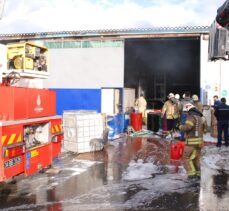 Tuzla'da bir fabrikada çıkan yangın, hasara neden oldu