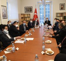 AK Parti Genel Başkan Yardımcısı Ala, İsveç'te Türk STK temsilcileriyle görüştü