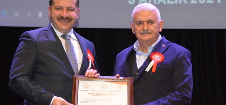 AK Parti Genel Başkanvekili Yıldırım,  Balıkesir'de engelliler programında konuştu: