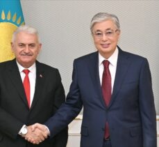 AK Parti Genel Başkanvekili Yıldırım, Kazakistan Cumhurbaşkanı Tokayev ile görüştü