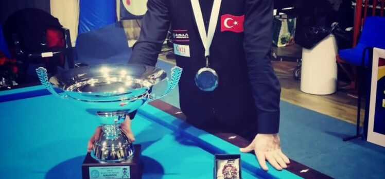Avrupa 3 Bant Bilardo Şampiyonası'nda 2. olan Muhammed'in hedefi altın madalya